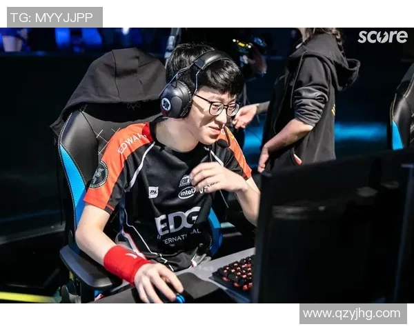 CSGO精彩解析：深入了解EDG战队的默契配合与战术策略